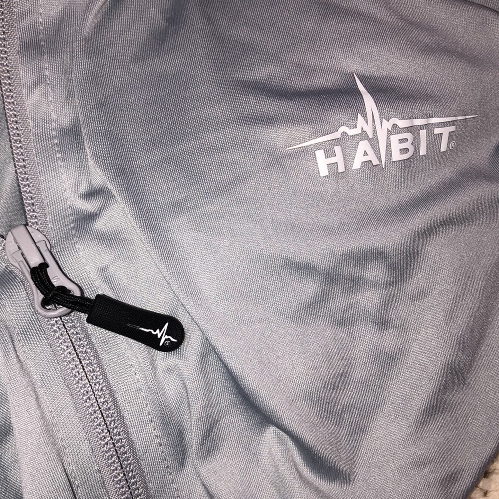 Habit size medium blue grey solar factor hooded pullover athletic top - Picture 5 of 9